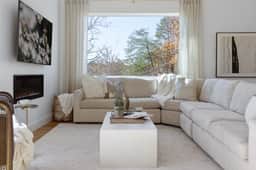 Gallery House - Image 3