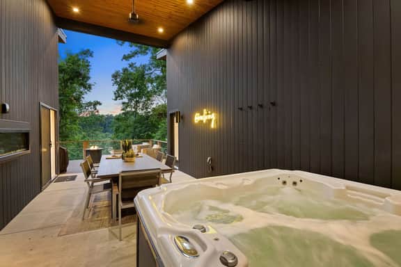 Glass House - Image 2