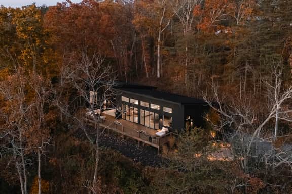 Glass House - Image 4